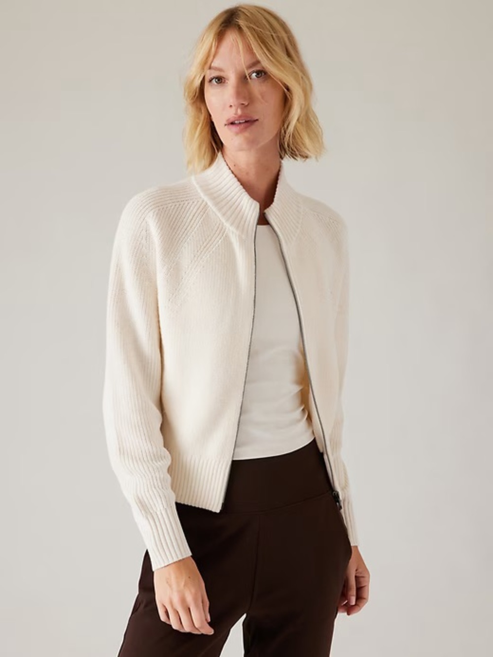 Athleta En Route Full Zip Sweater Magnolia White